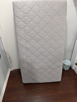 Newton baby crib bed