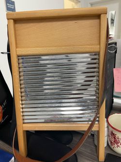 Plain Wood Washboard w/strap 9 1/2” x 16”