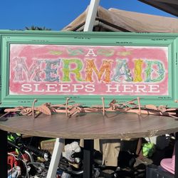 Mermaid themed bedroom, wall decor