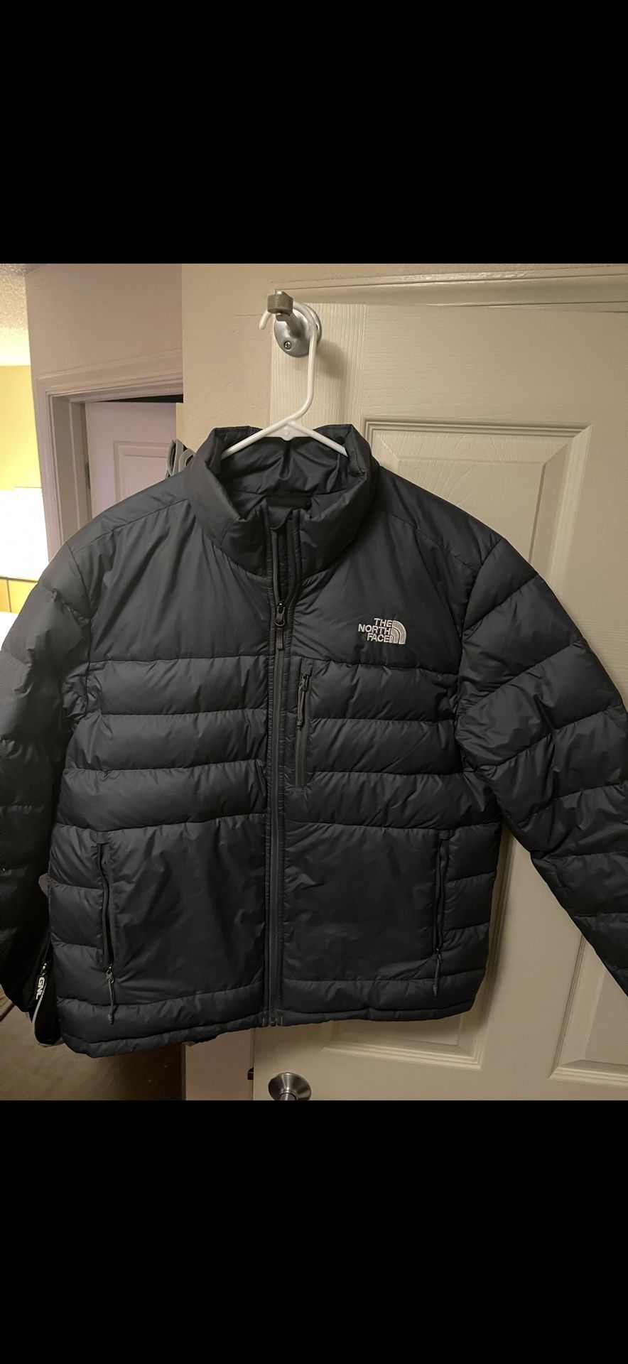 North Face Men’s Large 550 Jacket