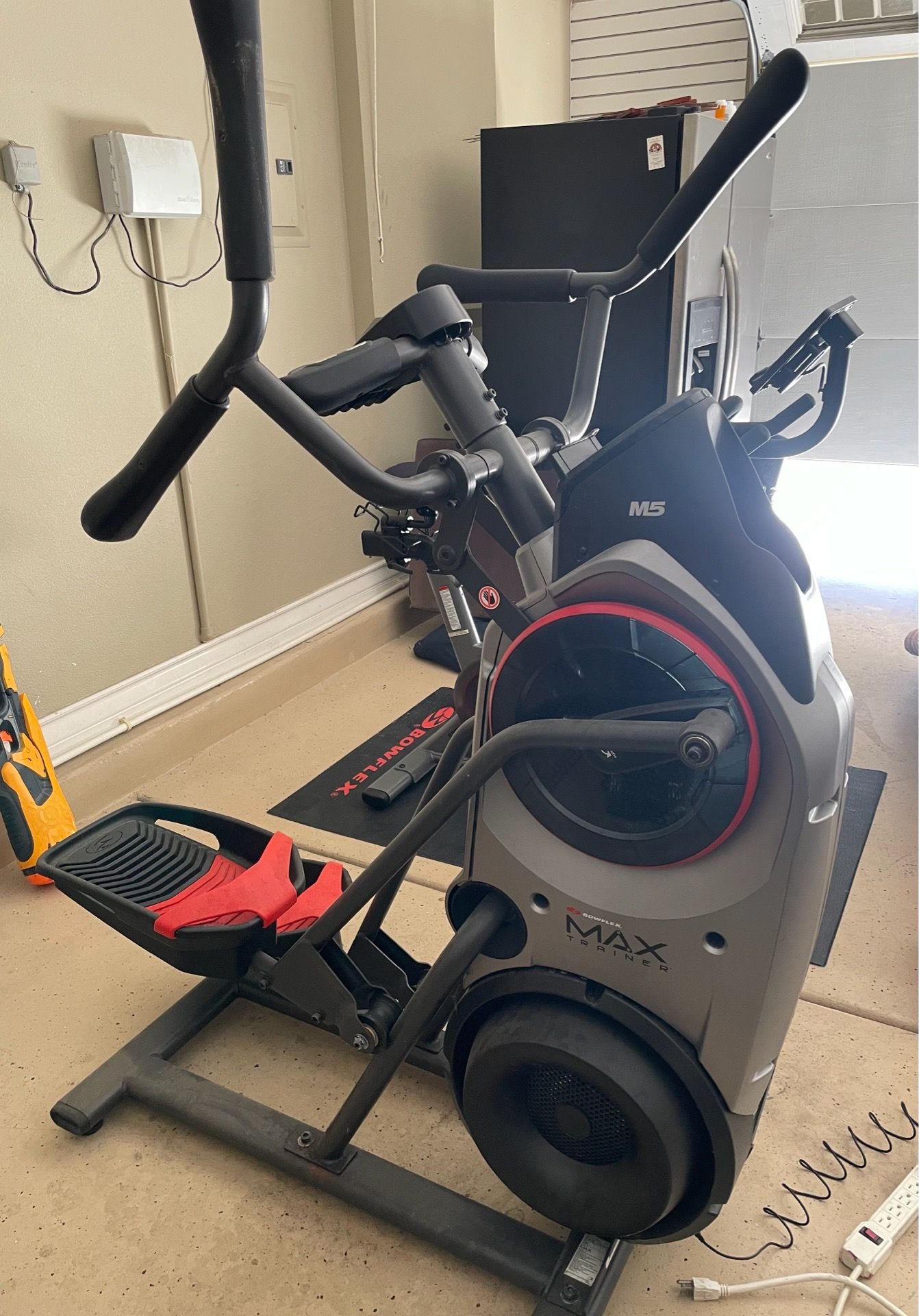 Bowflex max trainer M5