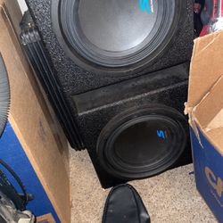 Alpine Woofers And Amp 