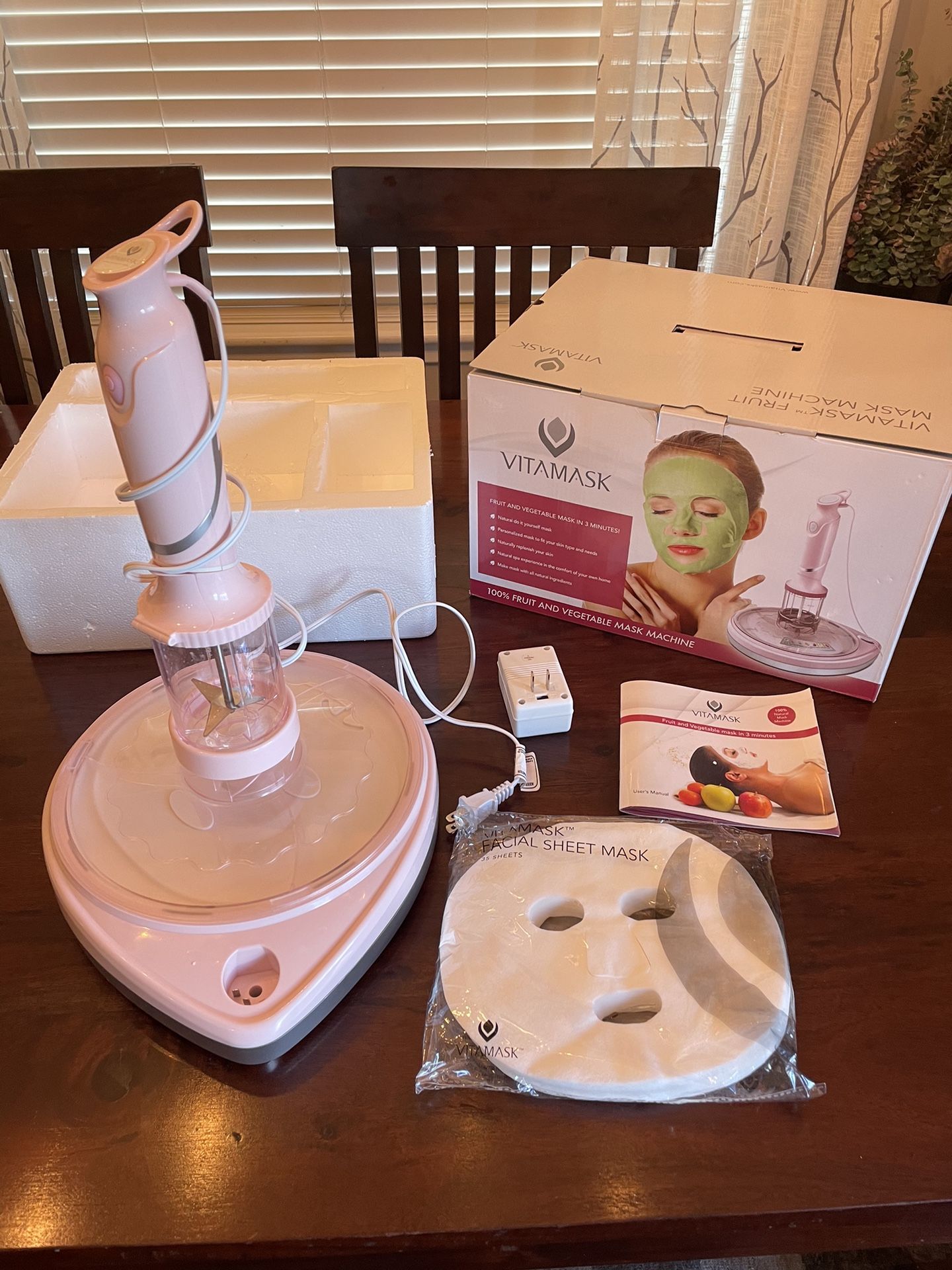 Vitamask Fruit & vegetable Face Mask Machine