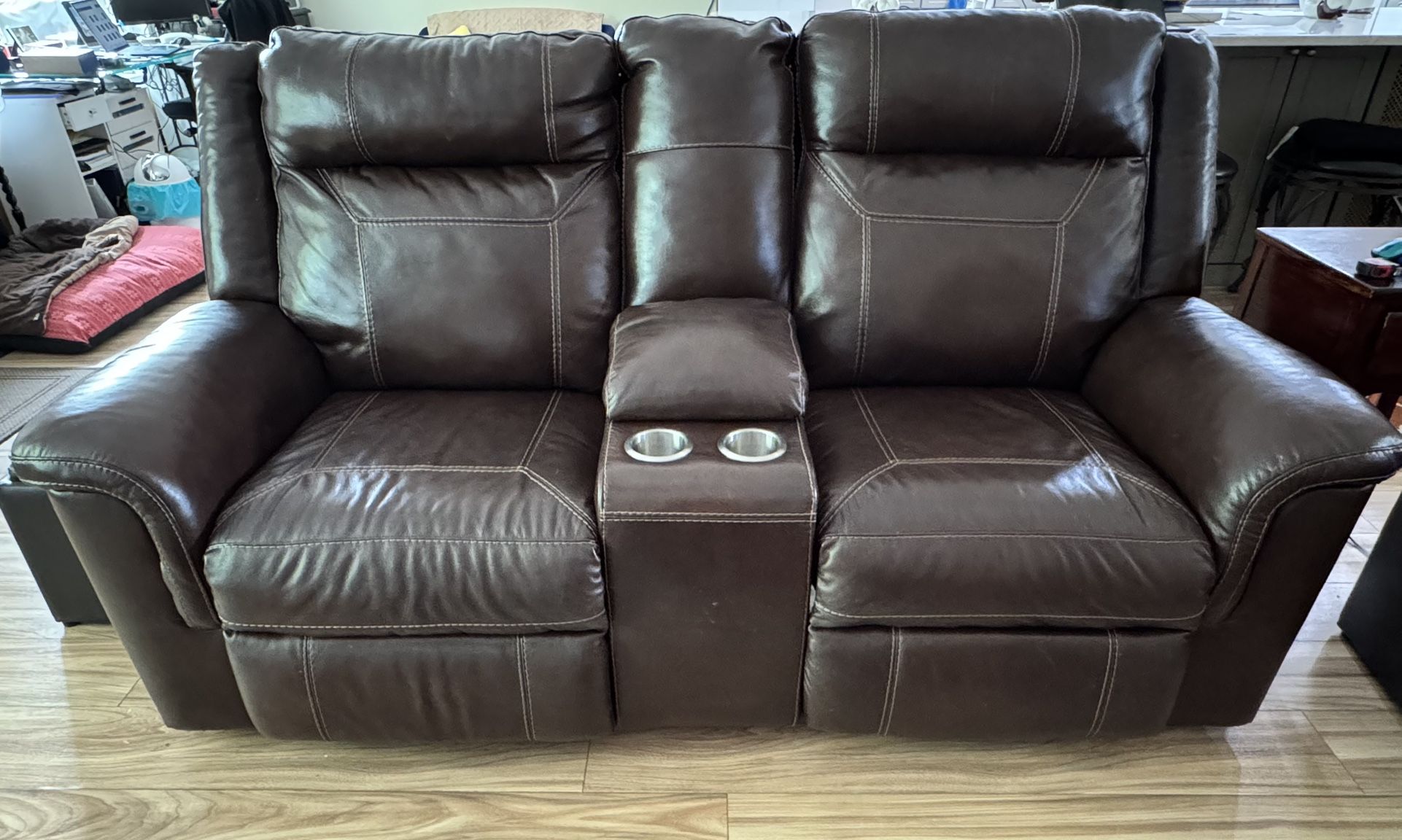 Power Leather Love Seat Recliner With Charging Station