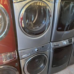 Whirlpool (Gray) Frontload Washer Dryer 