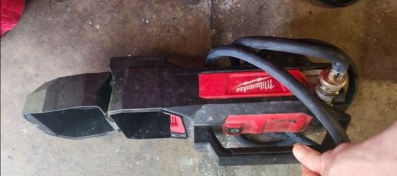 MILWAUKEE TRANSFER PUMP