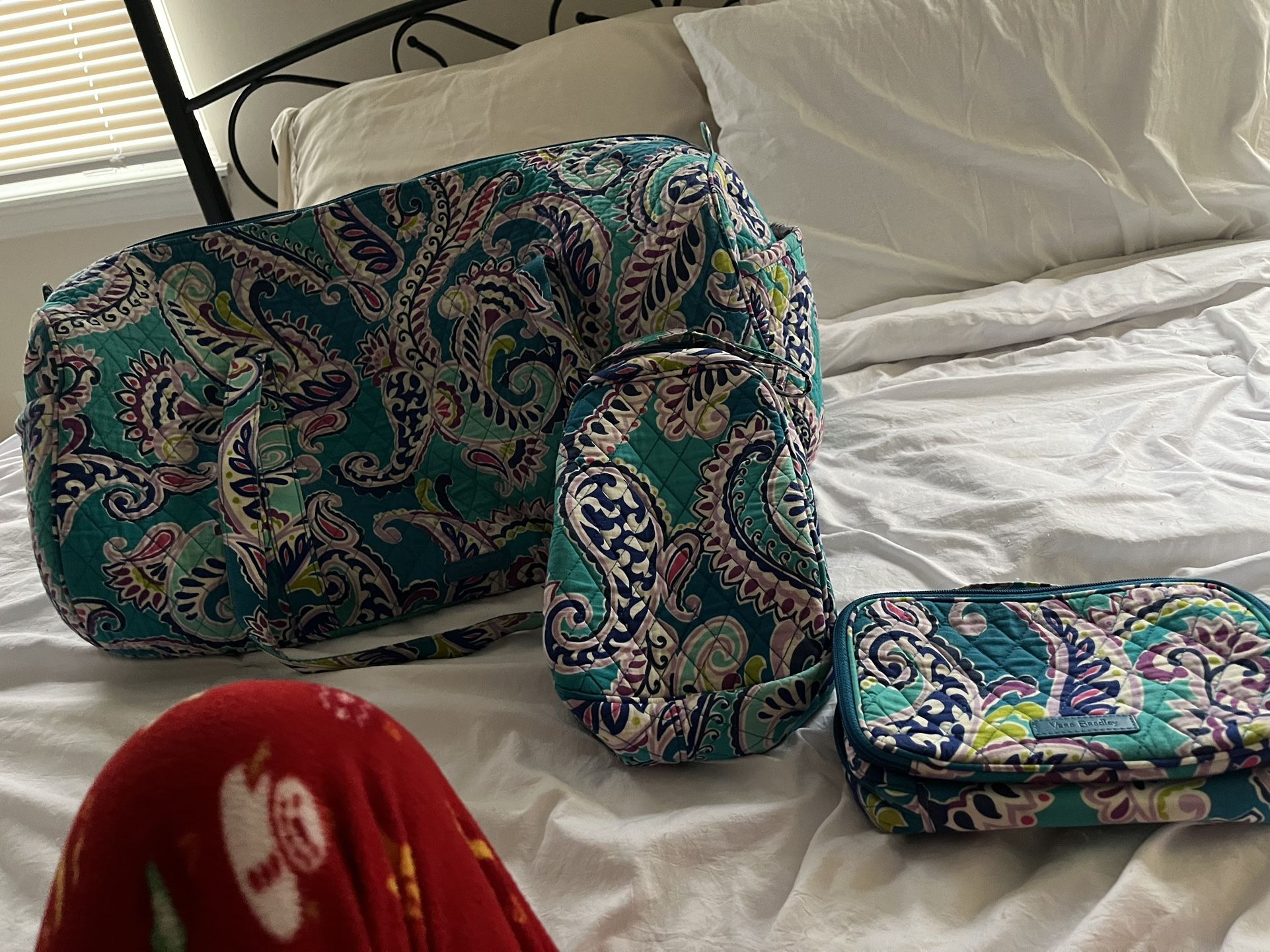 vera bradley travel bag