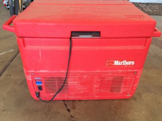 Marlboro Coleman Thermoelectric Car Plug In Cooler Heater 12V 40 Qt Model 5235