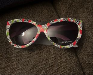 Hot Topic Skulls And Roses White Sunglasses
