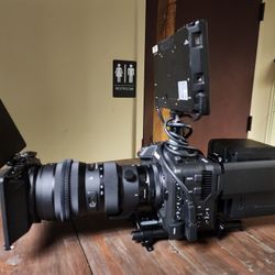 Canon C70 Cinema CAMERA