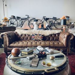 Restoration Hardware Chesterfield Sofa leather Kensington rare tufted seat couch! 👀😍
