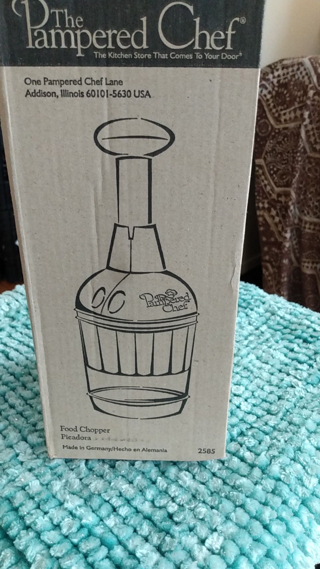 The pampered chef food chopper