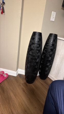 Set of 2 Black Decorative Floor Vases