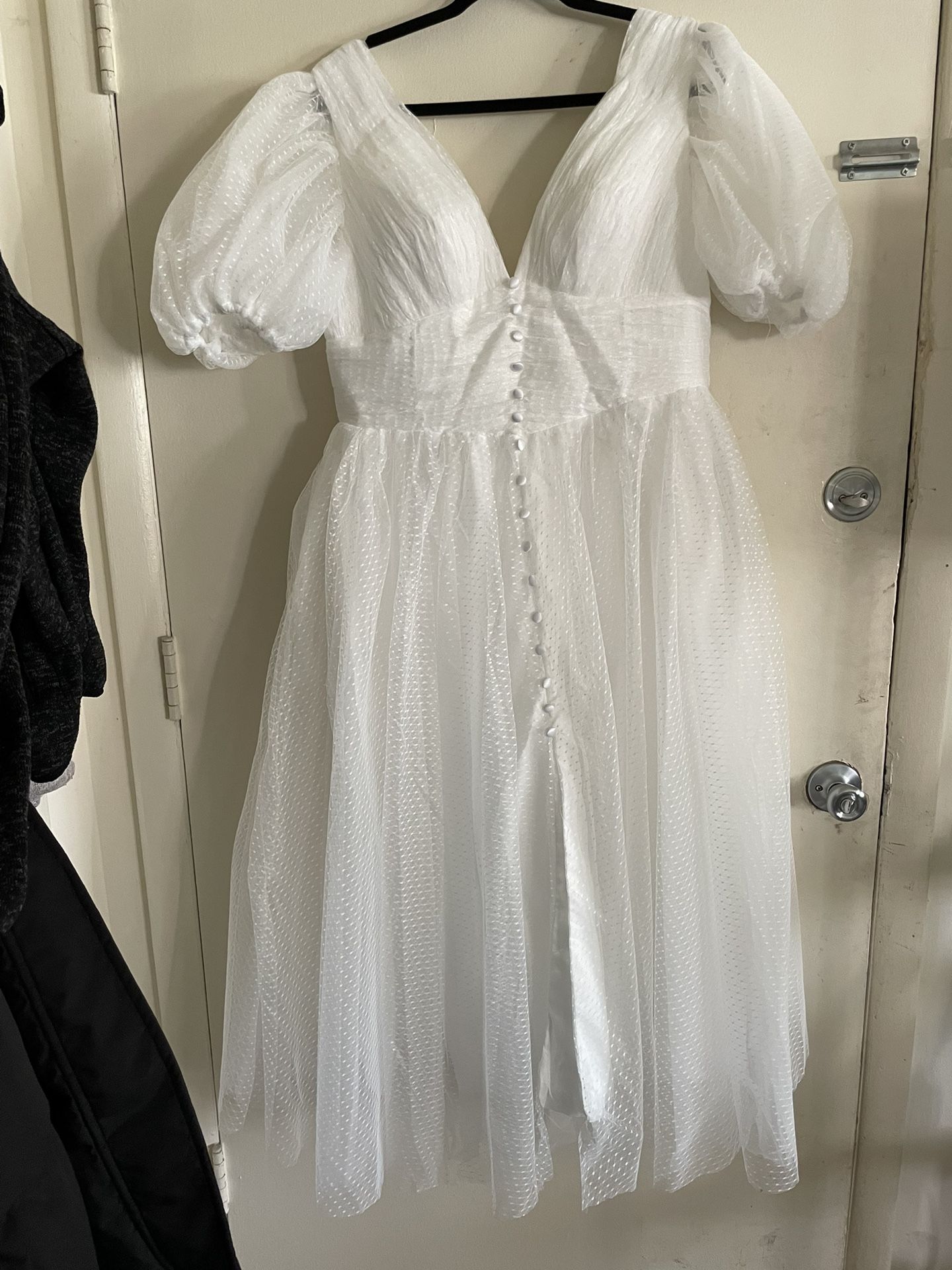 16W White Dress