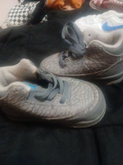 grey jordans