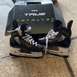 Hockey skates 