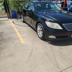 2007 Lexus LS 460