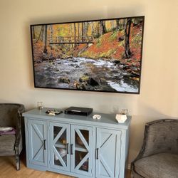 TV MOUNT