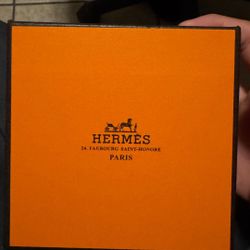 Woman’s Hermes belt