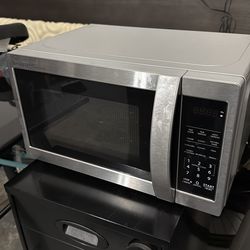 Small microwave  (Sharp)