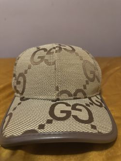 Gucci Jumbo GG Canvas Baseball Hat