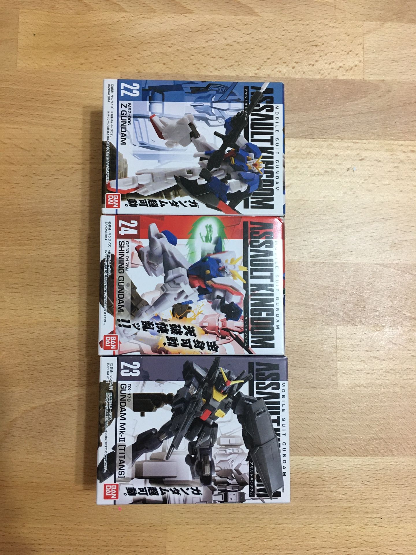 Assault Kingdom Gundam trading figures model kit