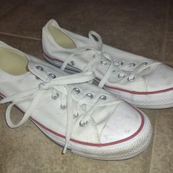 Converse All Star Low Top White Canvas Sneakers size 9.5
