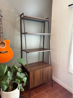 Bookshelf
