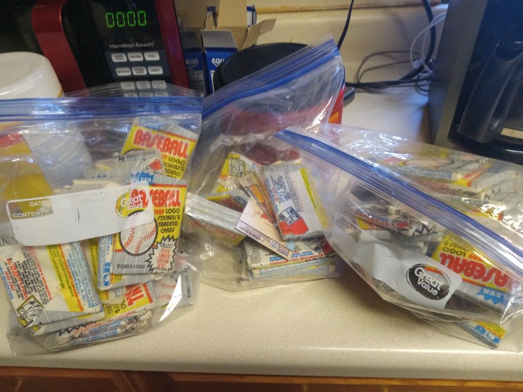 Fleer 1989 Cards 86 Pack Lot