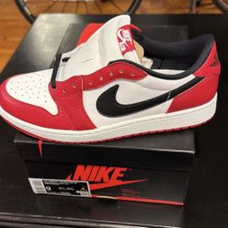 Nike Jordan 1 Low Chicago Men’s 9