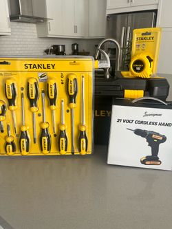 Stanley -Starter Toolbox & 4 piece set