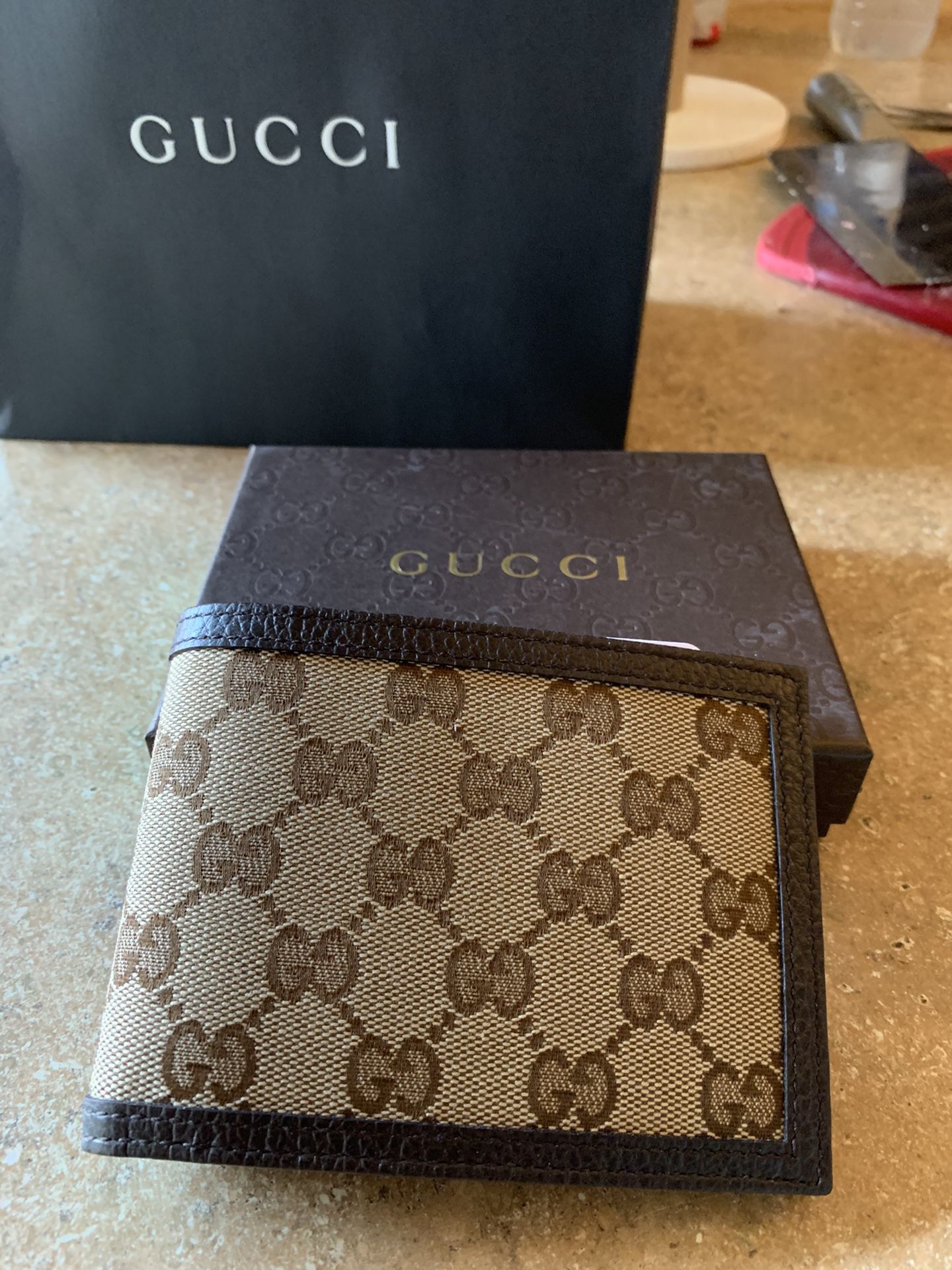 Gucci men’s wallet authentic