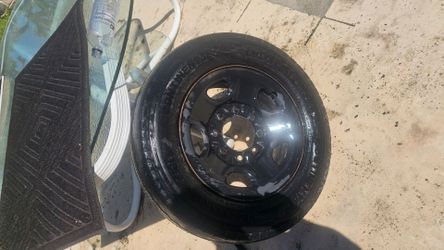 Chevy Gmc Rim w tire