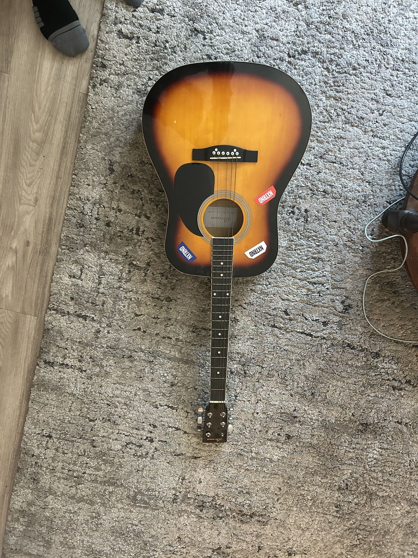 Braun Guitar
