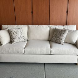 Free Delivery 🚚  Brand New Lago Down 101” Living Spaces Sofa  