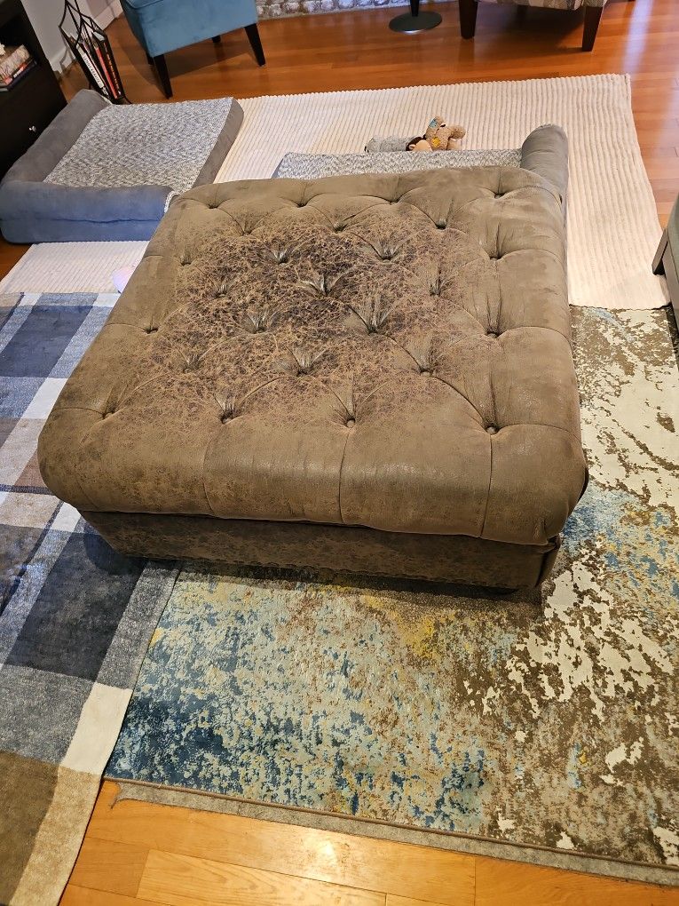 Rustic Brown Leather Ottoman