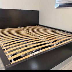 King Set Bedroom With Mattres. Price Including Delivery 