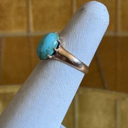 VTG Made In Italy, 18 K Gold Turquoise Women’s Ring