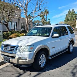 Ford Explorer Eddie Bauer
