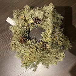 10'' Handcrafted Preserved Wreath