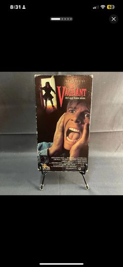 The Vagrant VHS 1992 Horror / Comedy executive produced by Mel Brooks starring Bill Paxton, Michael Ironside, Marshall Bell, Mitzi Kapture