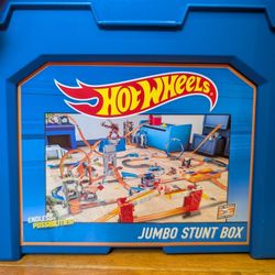 Hotwheels Jumbo Stunt Box