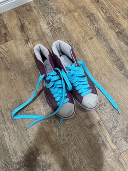 Women’s shoes