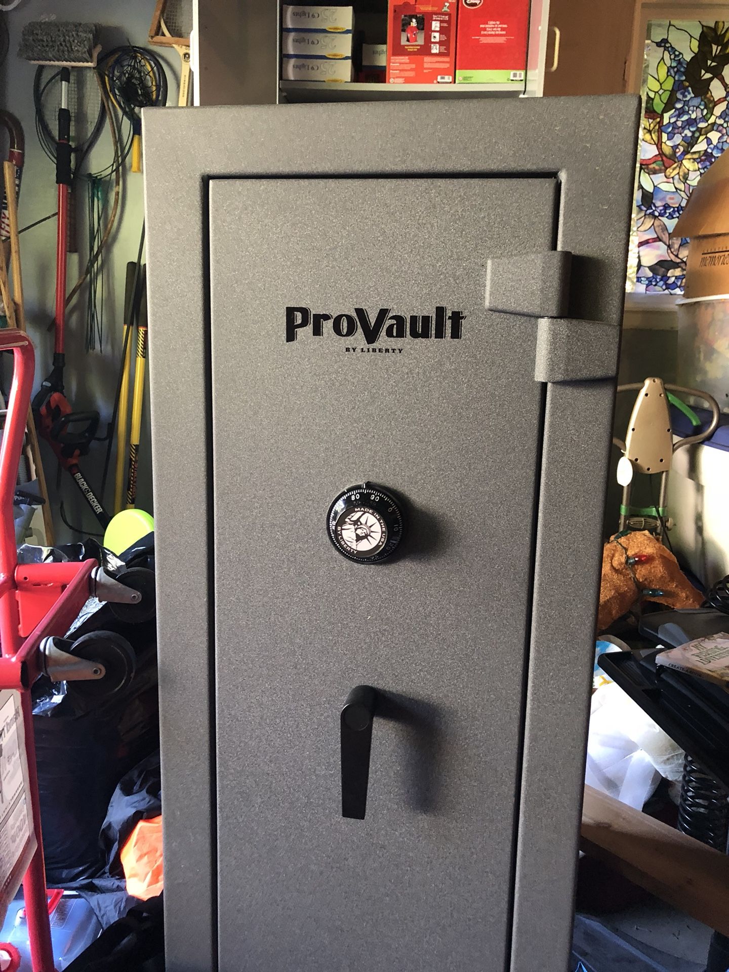 Liberty pro vault 12 gun safe