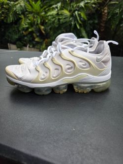 NIKE AIR VAPORMAX