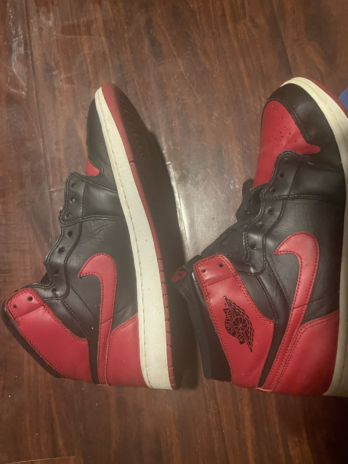 Jordan 1 Mid