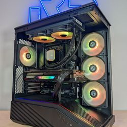RX 6950xt // Ryzen 9600x // 32GB DDR5 // 1TB Gen4 NVMe // WiFi
