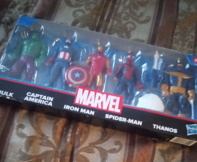 ONLY $10..ALL OF THE MARVELS...BOX NEVER OPENED 🥰... FIRST COME FIRST SERVED 