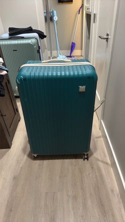 XL Suitcase
