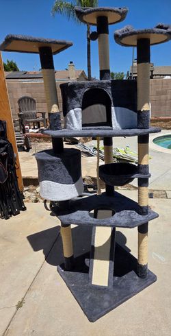 Brand new 79 inch multi level cat tree
